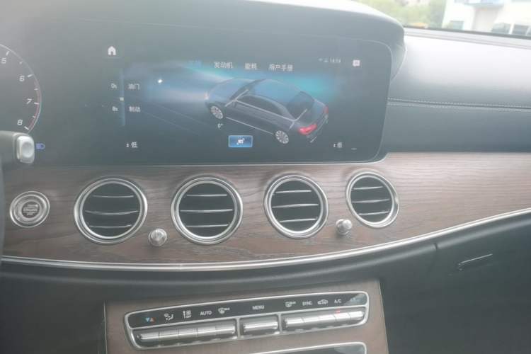 Used Mercedes-Benz E-Class 2021 E 300 L Stylish Model Audio And AC Panel