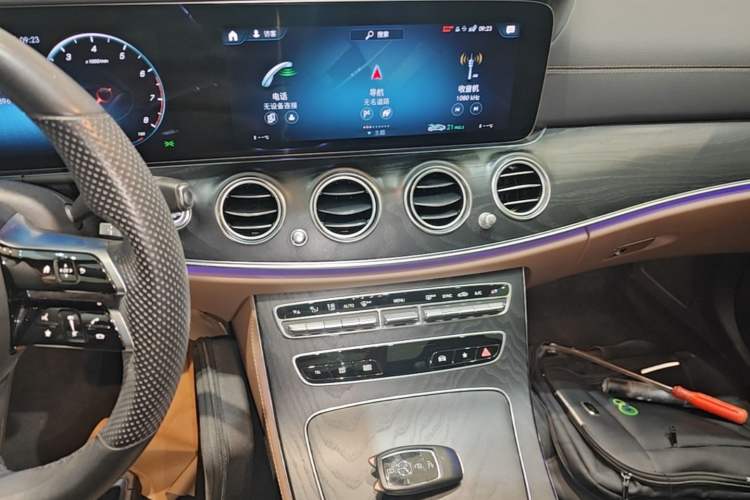 Used Mercedes-Benz E-Class 2021 Updated E 260 Fashion Sport Edition Audio And AC Panel