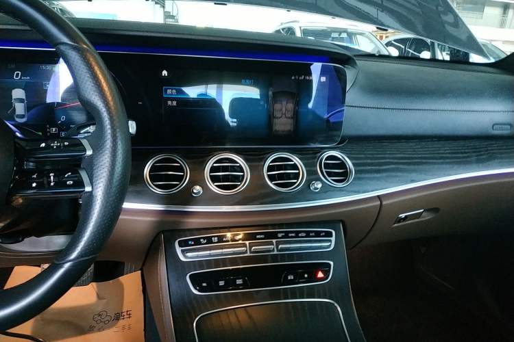 Used Mercedes-Benz E-Class 2021 E 260 L Sport Edition Audio And AC Panel