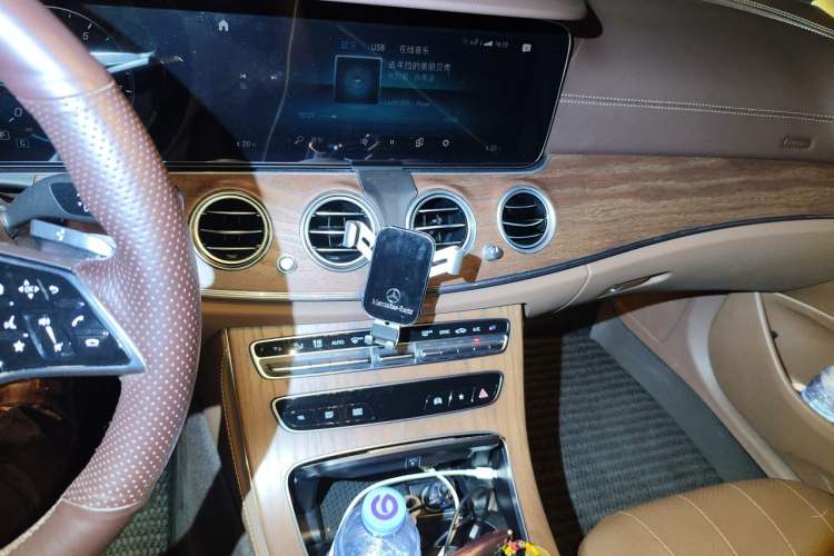 Used Mercedes-Benz E-Class 2021 E 300 L Luxury Model Audio And AC Panel