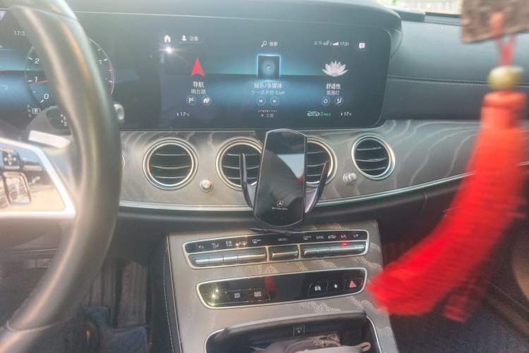 Used Mercedes-Benz E-Class 2021 Facelift E 260 L Audio And AC Panel