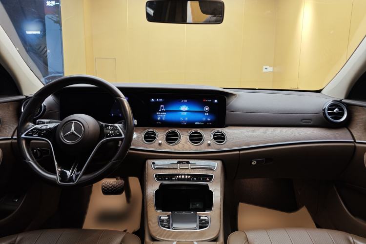 Used Mercedes-Benz E-Class 2021 Facelift E 300 L Stylish Edition Audio And AC Panel