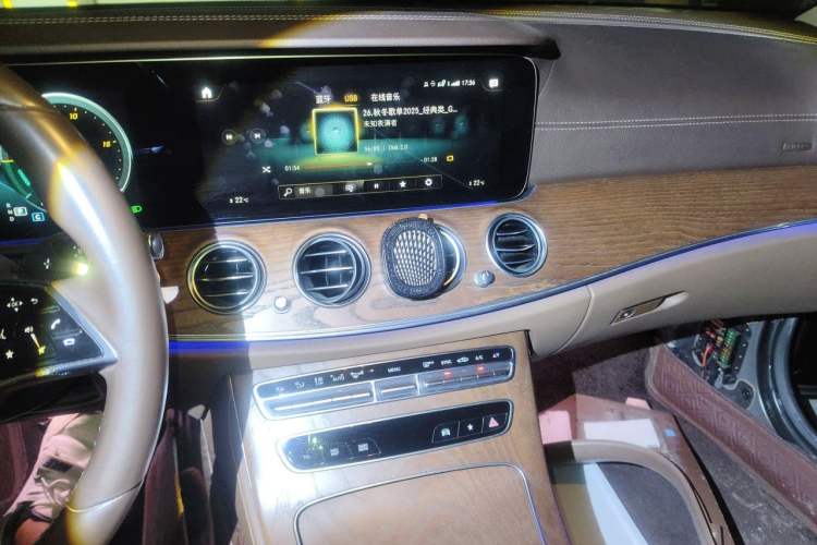 Used Mercedes-Benz E-Class 2021 Facelift E 300 L Stylish Edition Audio And AC Panel