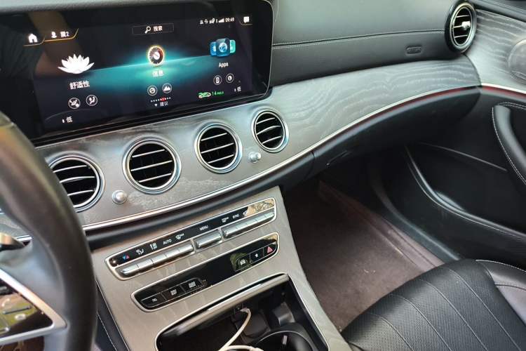 Used Mercedes-Benz E-Class 2021 E 300 L Stylish Model Audio And AC Panel