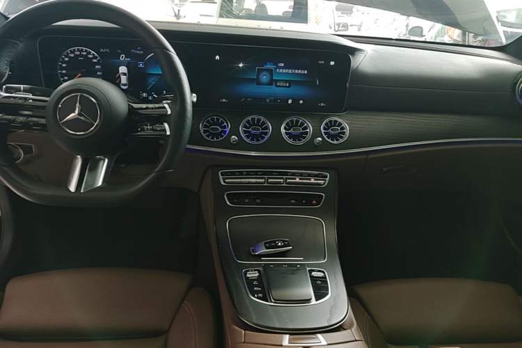 Used Mercedes-Benz E-Class 2021 Facelift E 260 L Sport Edition Audio And AC Panel
