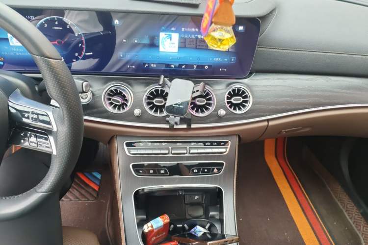 Used Mercedes-Benz E-Class 2021 Restyled E 300 L Luxury Edition Audio And AC Panel