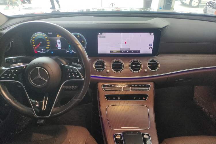 Used Mercedes-Benz E-Class 2021 E 300 L Luxury Model Audio And AC Panel