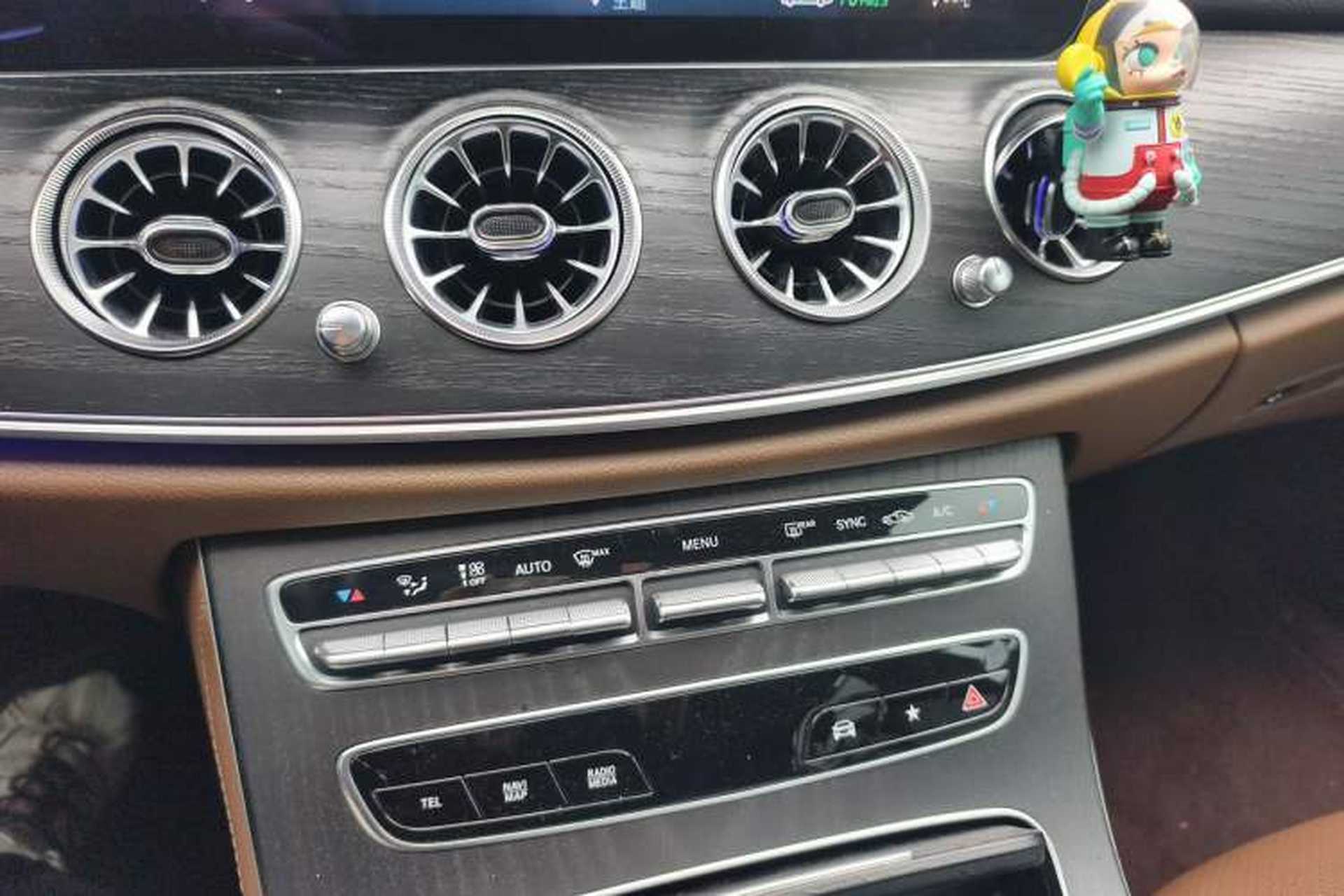 Used Mercedes-Benz E-Class 2021 Restyled E 300 L Sport Luxury Edition Audio And AC Panel