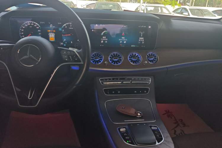 Used Mercedes-Benz E-Class 2021 Restyled E 300 L Luxury Edition Audio And AC Panel