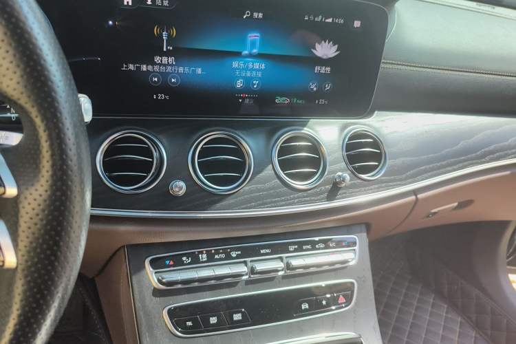 Used Mercedes-Benz E-Class 2021 E 300 L Sport Premium Edition Audio And AC Panel