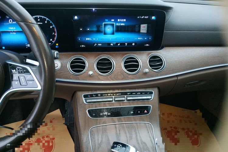 Used Mercedes-Benz E-Class 2021 Facelift E 300 L Stylish Edition Audio And AC Panel