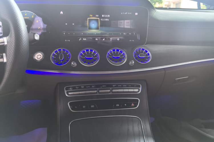 Used Mercedes-Benz E-Class 2021 E 300 L Sport Luxury Edition Audio And AC Panel