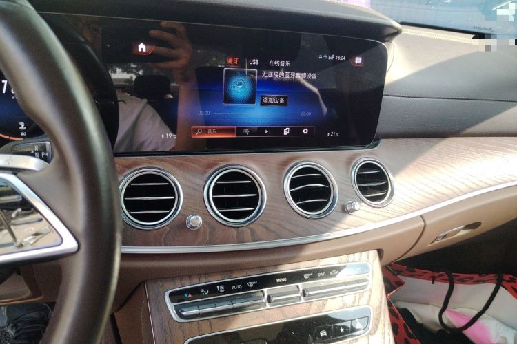Used Mercedes-Benz E-Class 2021 Facelift E 260 L Audio And AC Panel