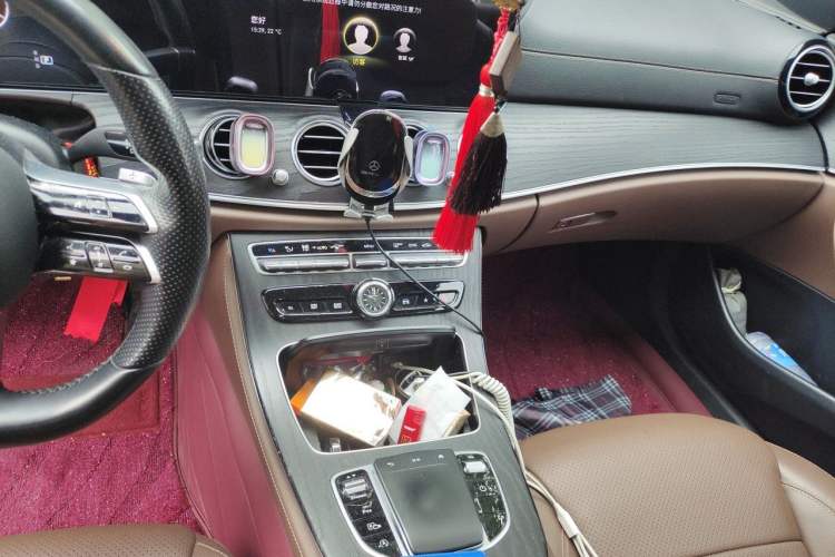 Used Mercedes-Benz E-Class 2021 Restyled E 300 L Sporty and Stylish Edition Audio And AC Panel