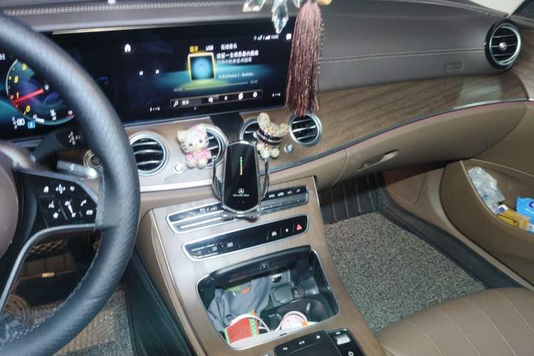 Used Mercedes-Benz E-Class 2021 E 300 L Luxury Model Audio And AC Panel