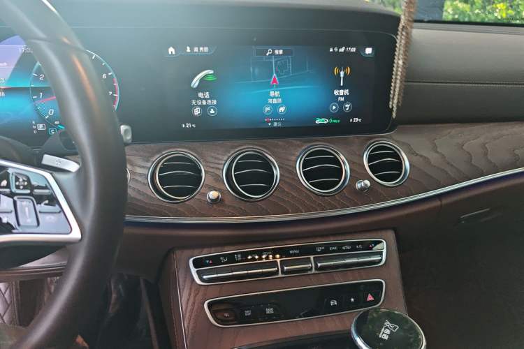 Used Mercedes-Benz E-Class 2021 E 300 L Luxury Model Audio And AC Panel