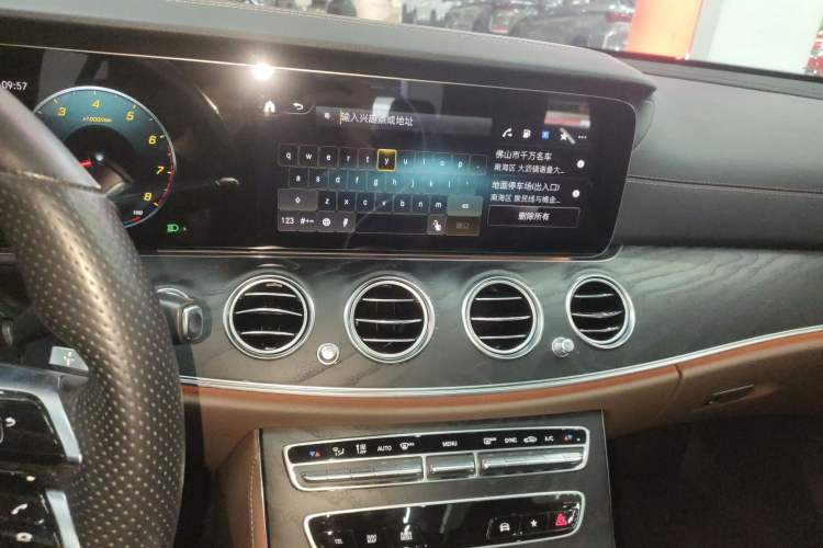 Used Mercedes-Benz E-Class 2021 Updated E 260 Fashion Sport Edition Audio And AC Panel