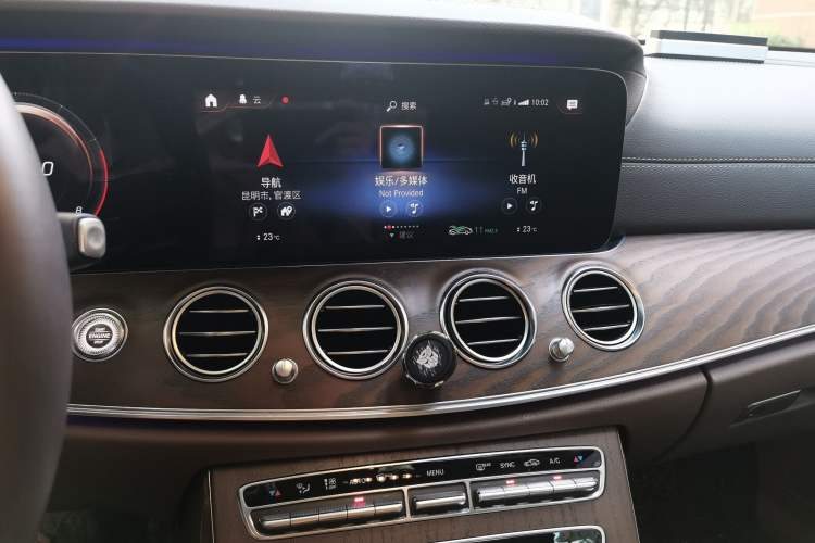 Used Mercedes-Benz E-Class 2021 E 300 L Premium Edition Audio And AC Panel