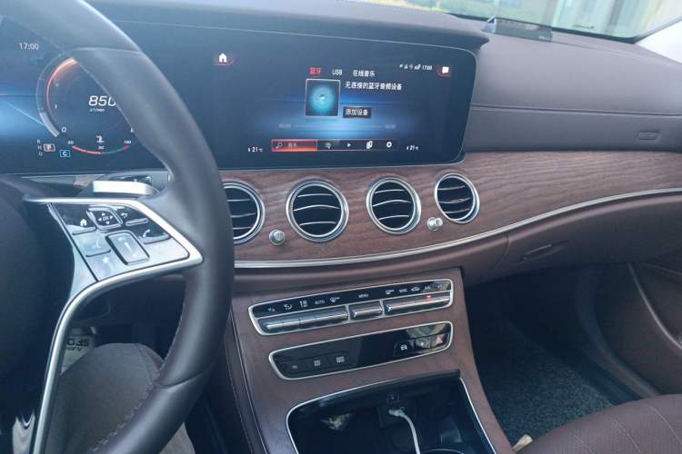 Used Mercedes-Benz E-Class 2021 Facelift E 260 L Audio And AC Panel