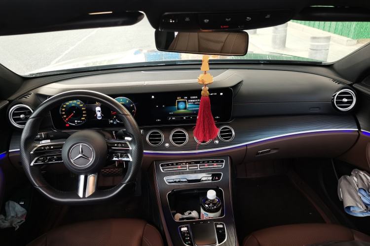 Used Mercedes-Benz E-Class 2021 Restyled E 300 L Sporty and Stylish Edition Center Console