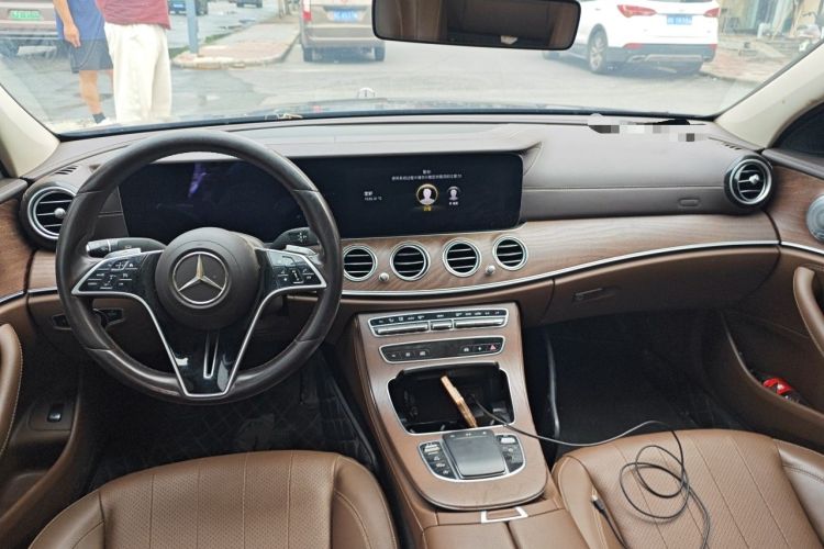 Used Mercedes-Benz E-Class 2021 E 300 L Stylish Model Center Console