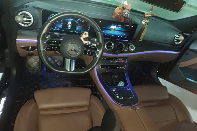 Used Mercedes-Benz E-Class 2021 E 260 L Sport Edition Center Console