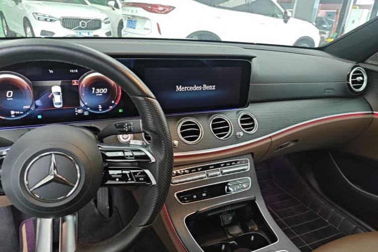 Used Mercedes-Benz E-Class 2021 Restyled E 300 L Sporty and Stylish Edition Center Console