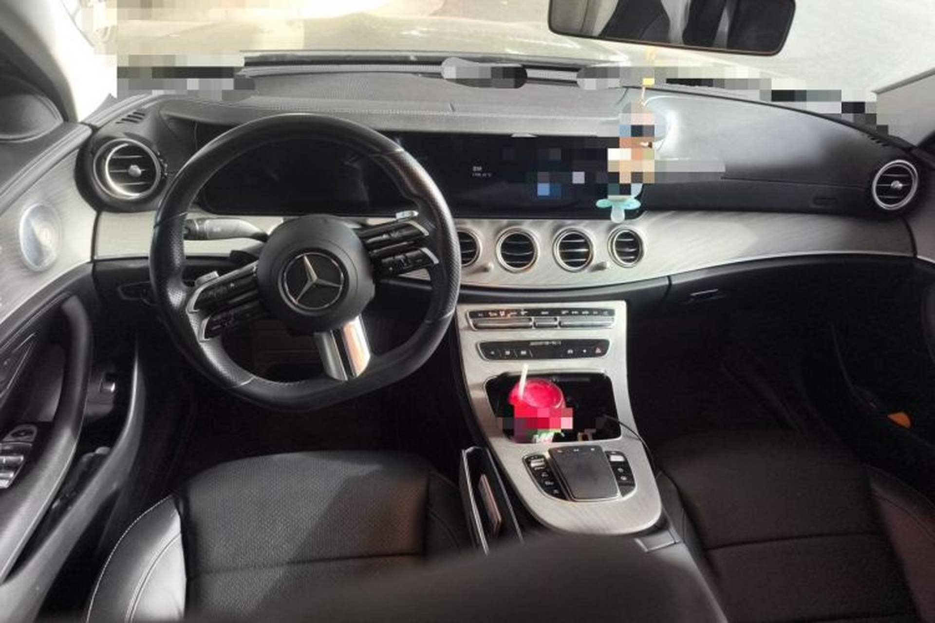 Used Mercedes-Benz E-Class 2021 E 300 L Sport Luxury Edition Center Console