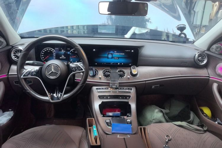 Used Mercedes-Benz E-Class 2021 Restyled E 300 L Luxury Edition Center Console
