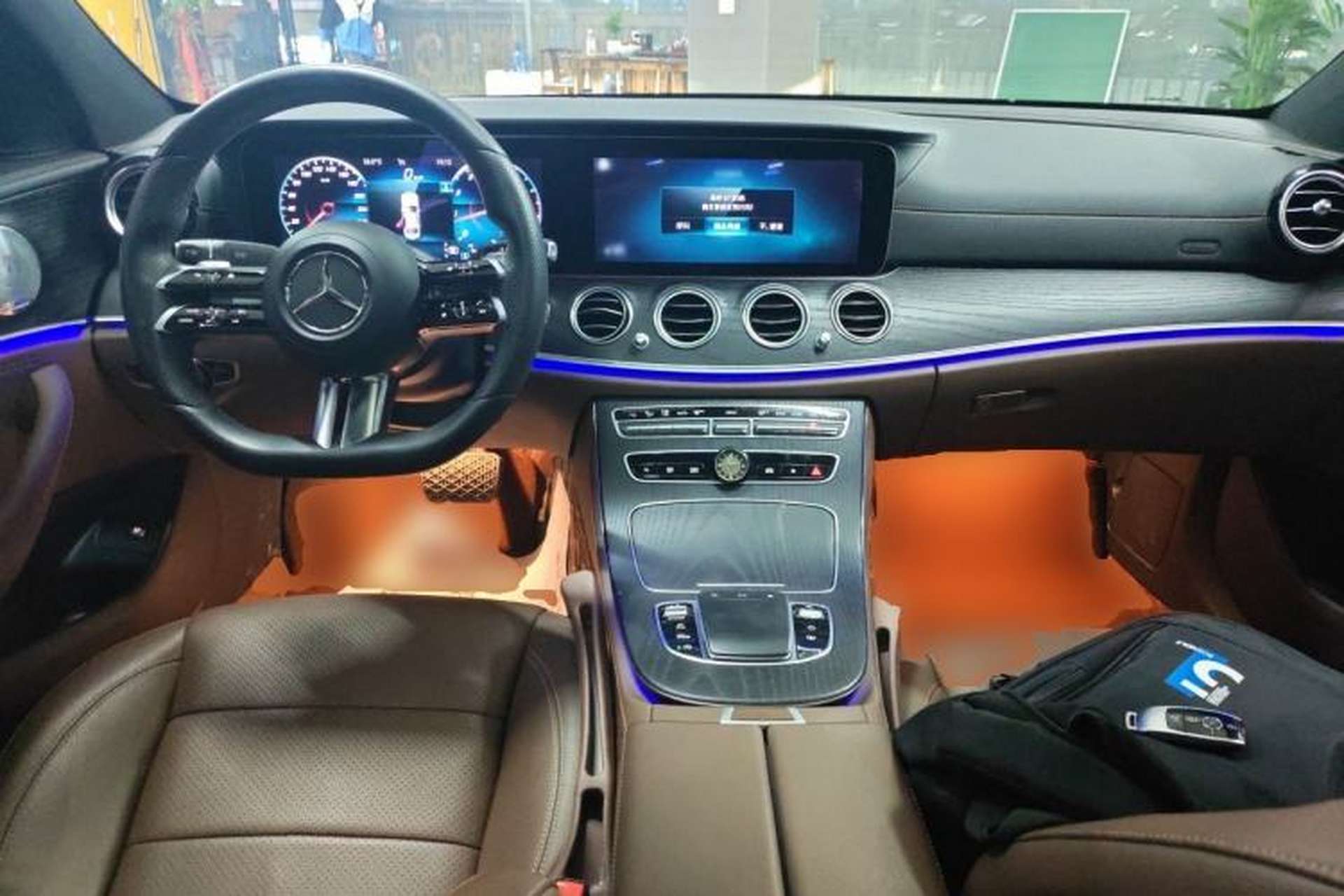 Used Mercedes-Benz E-Class 2021 Restyled E 300 L Sport Luxury Edition Center Console