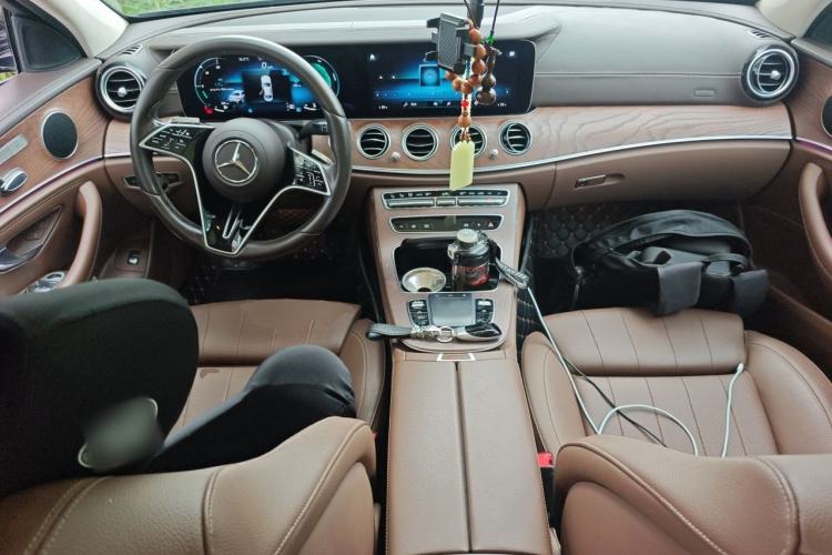 Used Mercedes-Benz E-Class 2021 Facelift E 260 L Sport Edition Center Console