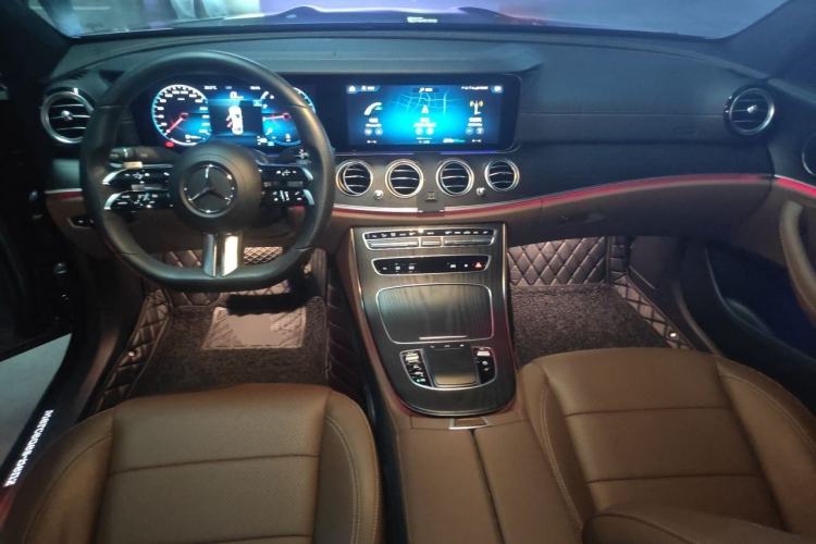 Used Mercedes-Benz E-Class 2021 Restyled E 300 L Sporty and Stylish Edition Center Console