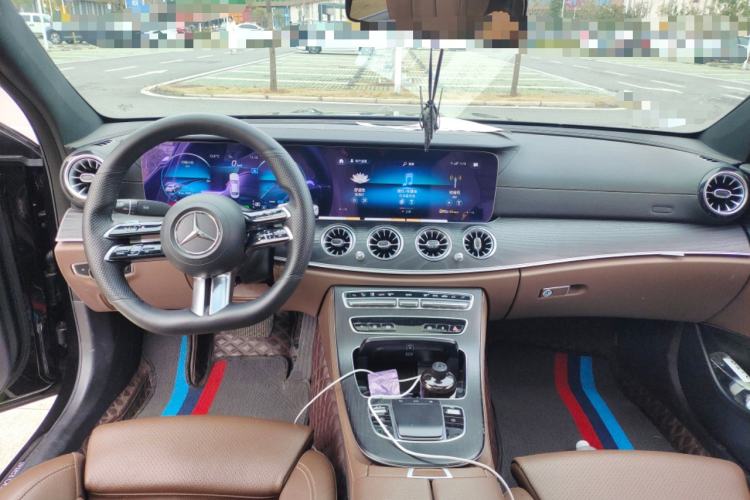Used Mercedes-Benz E-Class 2021 E 260 L Sport Edition Center Console