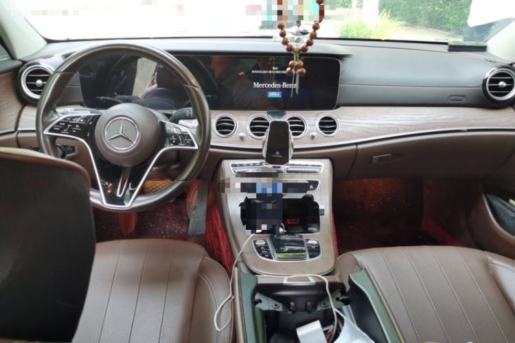 Used Mercedes-Benz E-Class 2021 Facelift E 300 L Stylish Edition Center Console