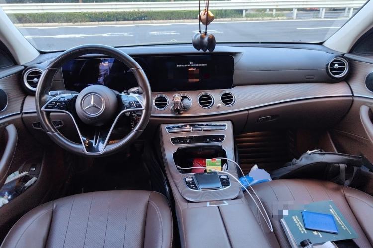 Used Mercedes-Benz E-Class 2021 Facelift E 300 L Stylish Edition Center Console