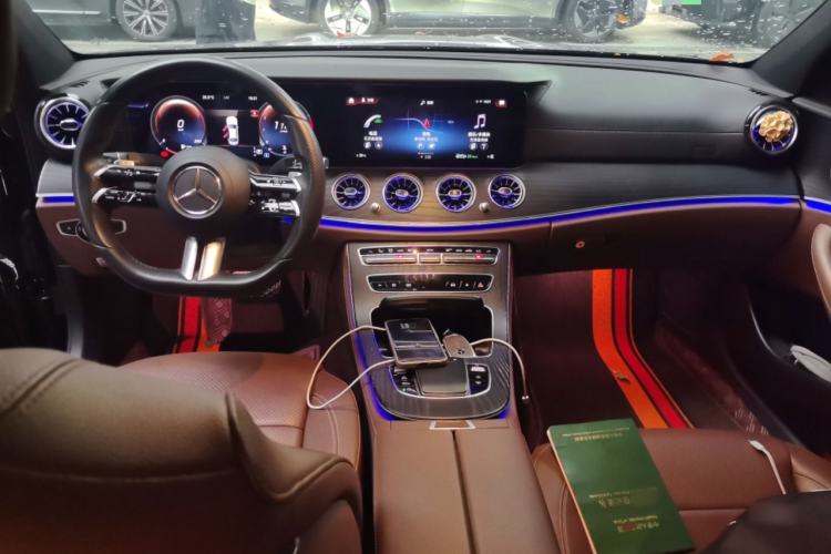 Used Mercedes-Benz E-Class 2021 E 300 L Sport Luxury Edition Center Console