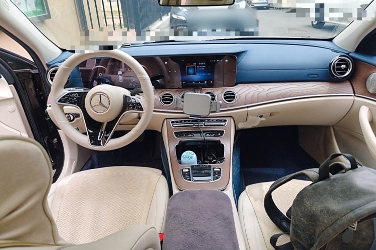 Used Mercedes-Benz E-Class 2021 Restyled E 300 L Luxury Edition Center Console
