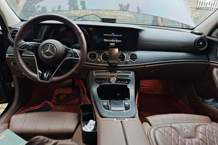Used Mercedes-Benz E-Class 2021 Facelift E 260 L Center Console