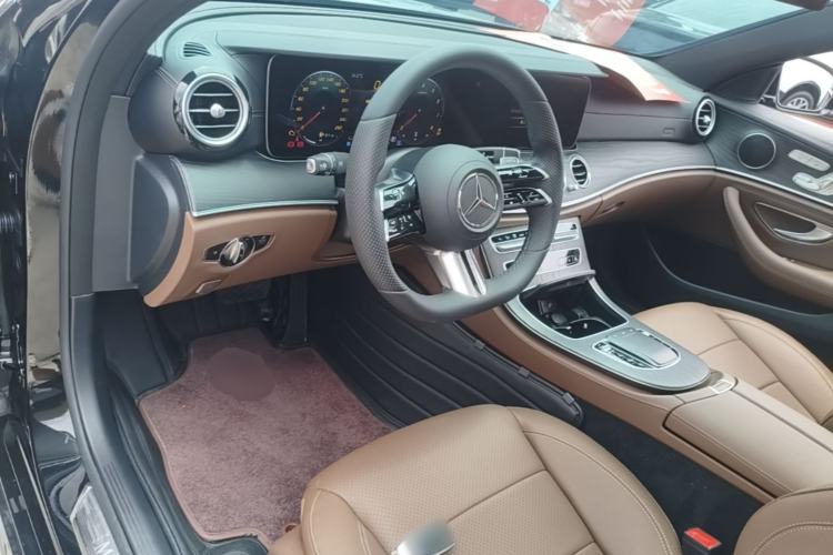 Used Mercedes-Benz E-Class 2021 Restyled E 300 L Sporty and Stylish Edition Center Console
