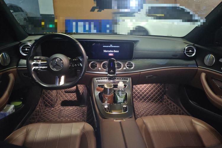 Used Mercedes-Benz E-Class 2021 Restyled E 260 Luxury Sports Edition Center Console