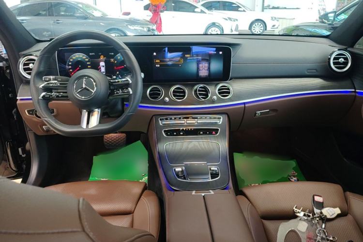 Used Mercedes-Benz E-Class 2021 Facelift E 260 L Sport Edition Center Console