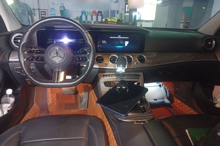 Used Mercedes-Benz E-Class 2021 E 300 L Sport Luxury Edition Center Console