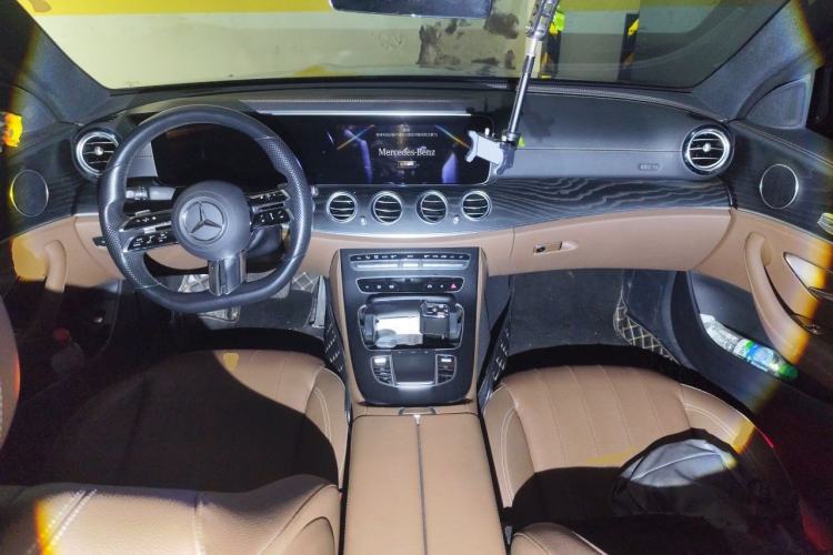 Used Mercedes-Benz E-Class 2021 Updated E 260 Fashion Sport Edition Center Console
