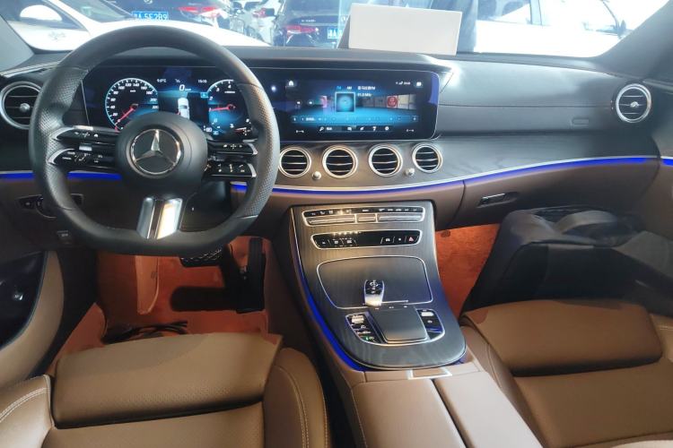 Used Mercedes-Benz E-Class 2021 Facelift E 260 L Sport Edition Center Console