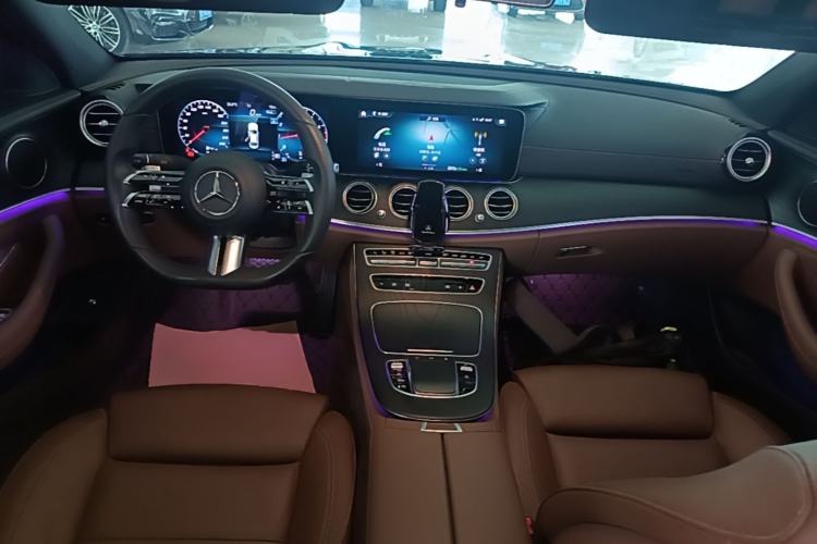 Used Mercedes-Benz E-Class 2021 Facelift E 260 L Sport Edition Center Console