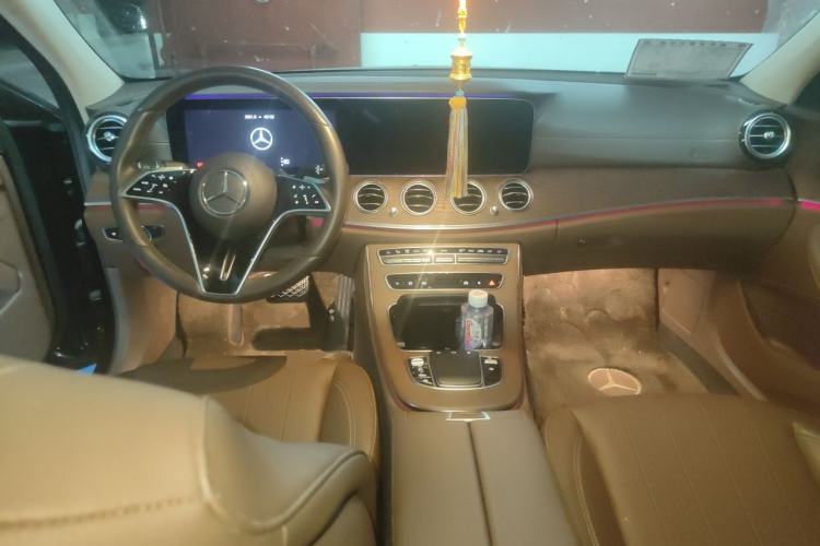 Used Mercedes-Benz E-Class 2021 E 300 L Stylish Model Center Console