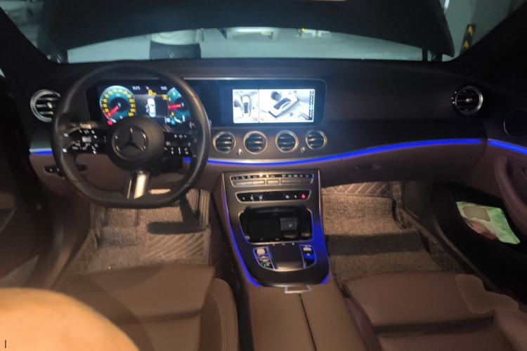Used Mercedes-Benz E-Class 2021 Facelift E 260 L Sport Edition Center Console