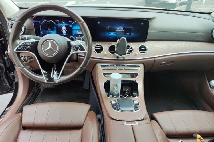 Used Mercedes-Benz E-Class 2021 Facelift E 260 L Center Console