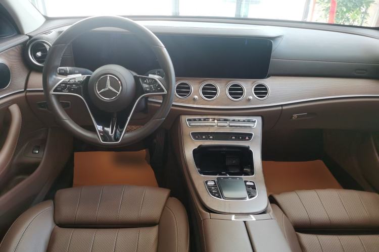 Used Mercedes-Benz E-Class 2021 Facelift E 260 L Center Console