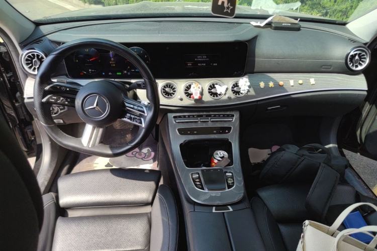 Used Mercedes-Benz E-Class 2021 E 260 L Sport Edition Center Console